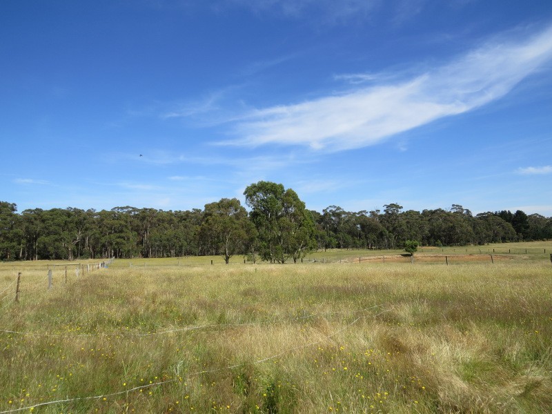 330 State Forest Road, Ross Creek VIC 3351