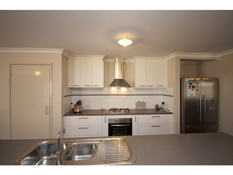 22 Grand Junction Drive, Miners Rest VIC 3352