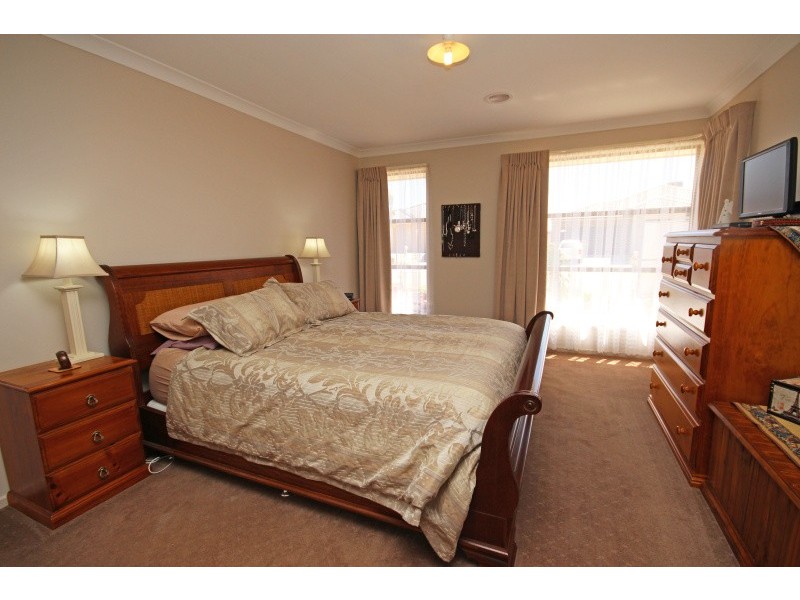 22 Grand Junction Drive, Miners Rest VIC 3352