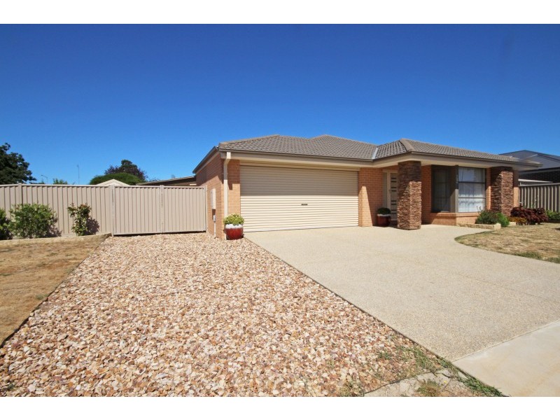22 Grand Junction Drive, Miners Rest VIC 3352