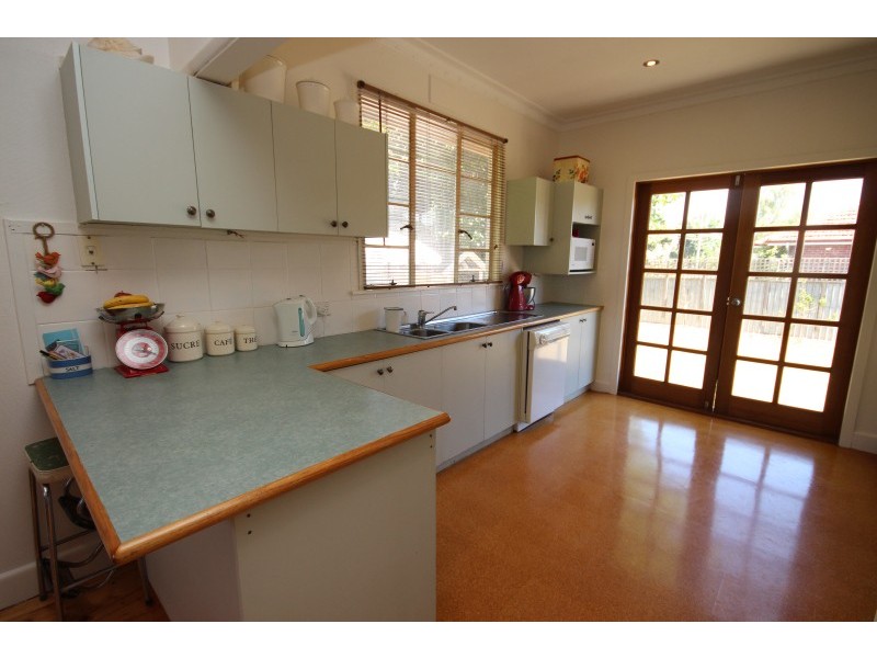 4 Exchange Street, Newington VIC 3350