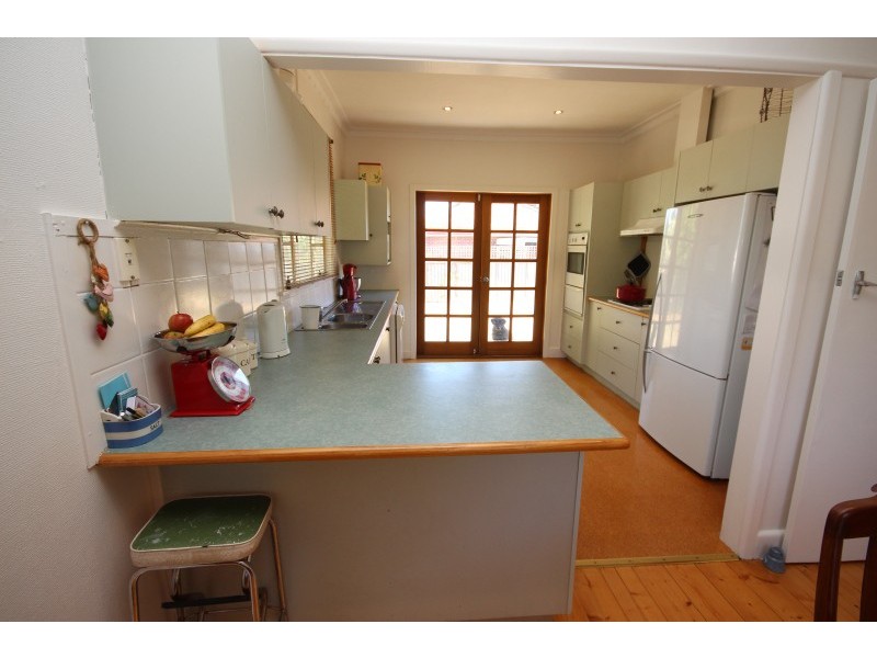 4 Exchange Street, Newington VIC 3350