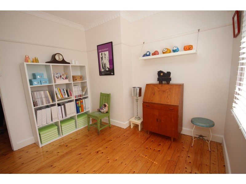 4 Exchange Street, Newington VIC 3350