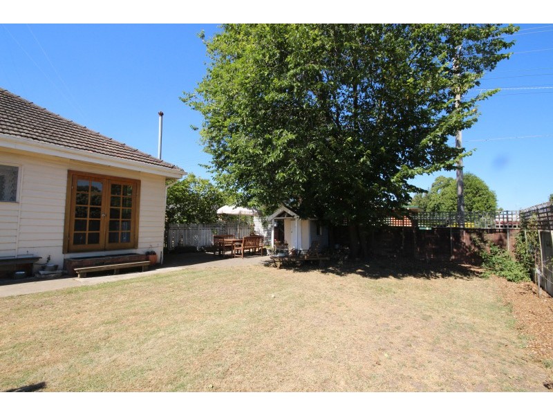 4 Exchange Street, Newington VIC 3350