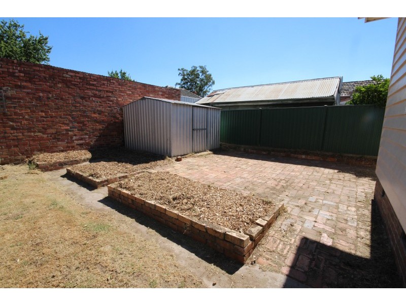 4 Exchange Street, Newington VIC 3350