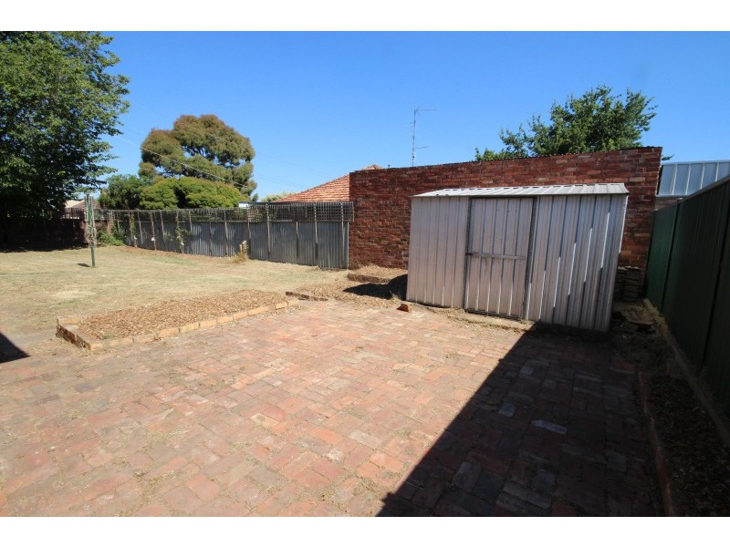 4 Exchange Street, Newington VIC 3350