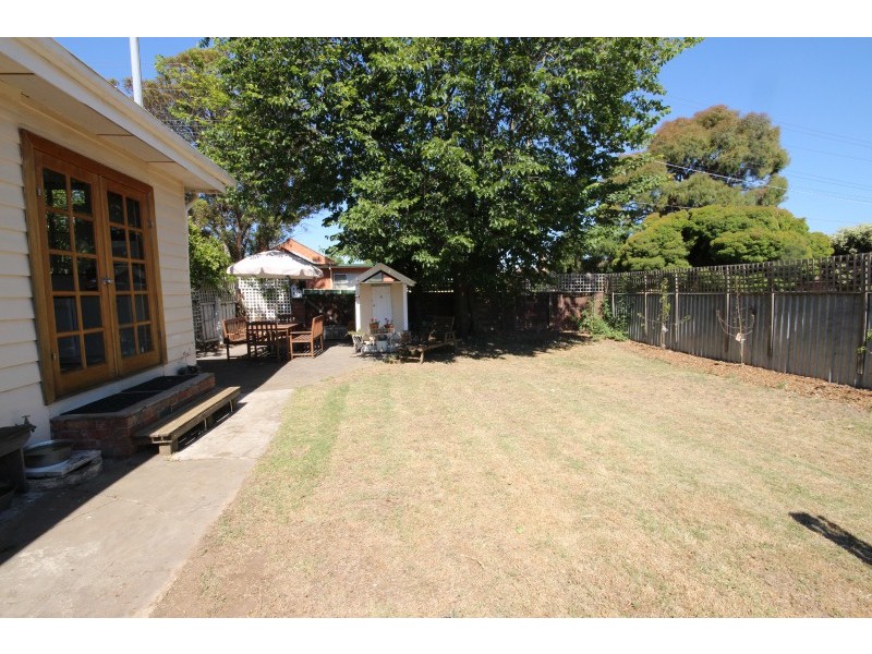 4 Exchange Street, Newington VIC 3350