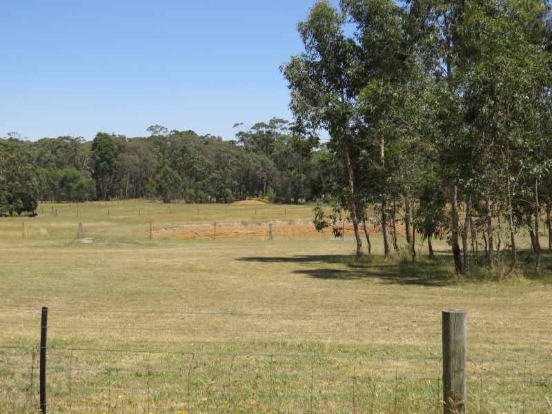 314 State Forest Road, Ross Creek VIC 3351