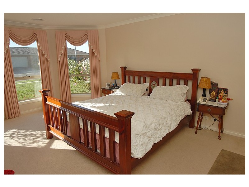 11 Boulevarde Drive, Alfredton VIC 3350