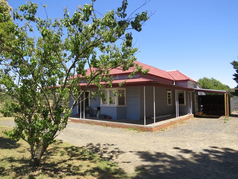 306 State Forest Road, Ross Creek VIC 3351