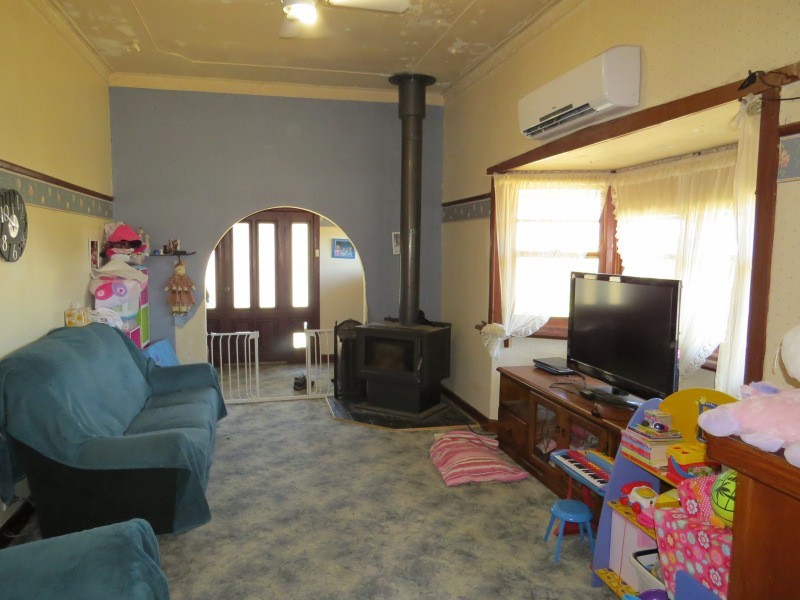 306 State Forest Road, Ross Creek VIC 3351