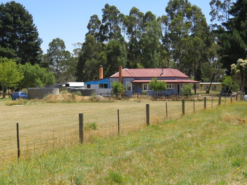 306 State Forest Road, Ross Creek VIC 3351
