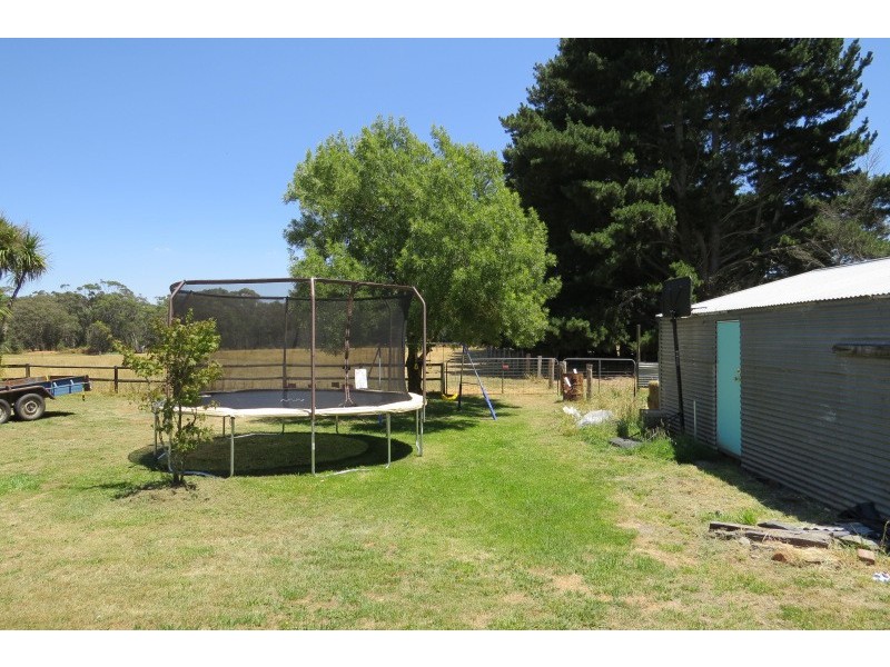 306 State Forest Road, Ross Creek VIC 3351