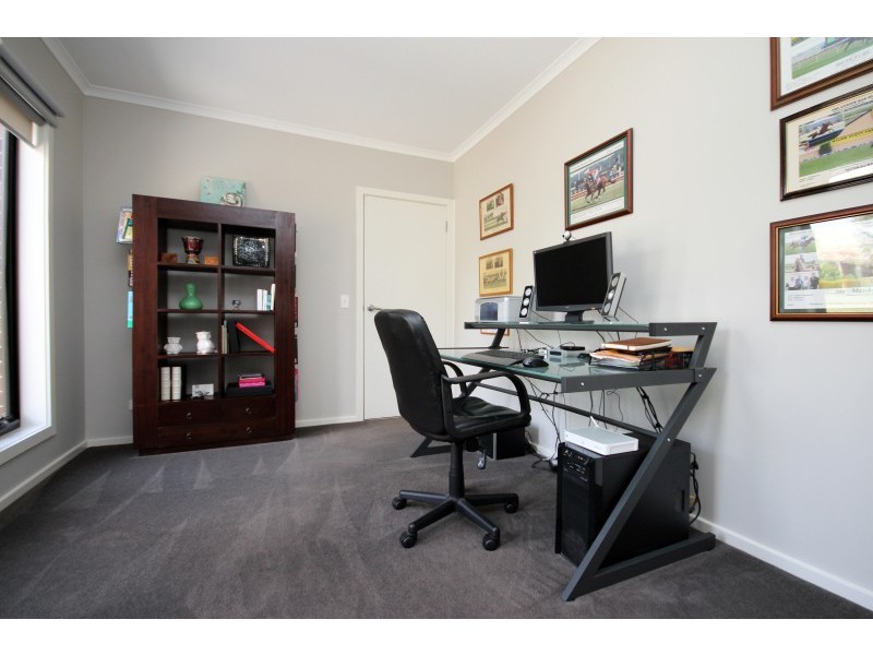 2C Lay Street, Ballan VIC 3342