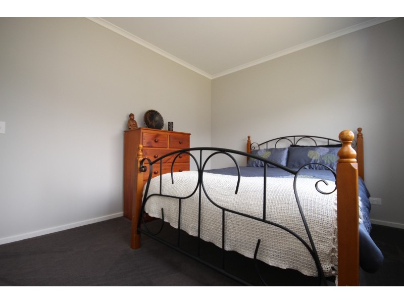 2C Lay Street, Ballan VIC 3342