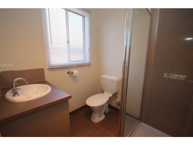 8 Deakin Drive, Delacombe VIC 3356