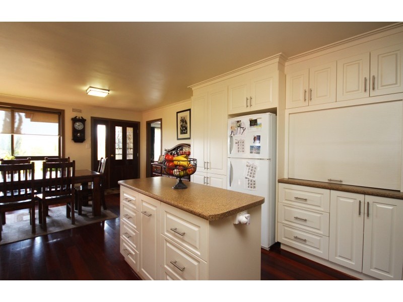 20 Main Road, Hepburn Springs VIC 3461