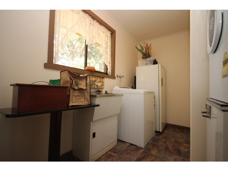 20 Main Road, Hepburn Springs VIC 3461