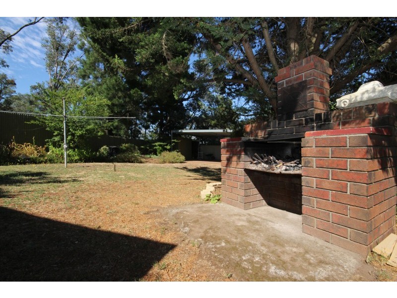 20 Main Road, Hepburn Springs VIC 3461