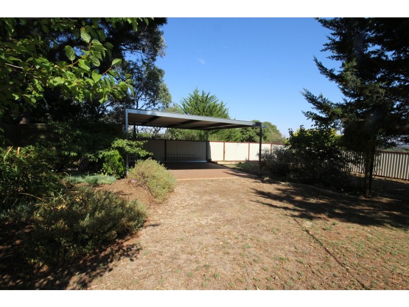 20 Main Road, Hepburn Springs VIC 3461