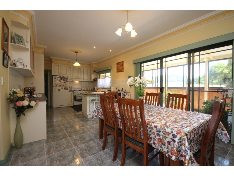 21 Mess Mate Road, Lyonville VIC 3461