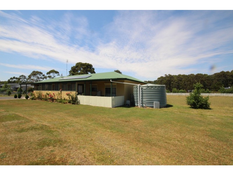 21 Mess Mate Road, Lyonville VIC 3461