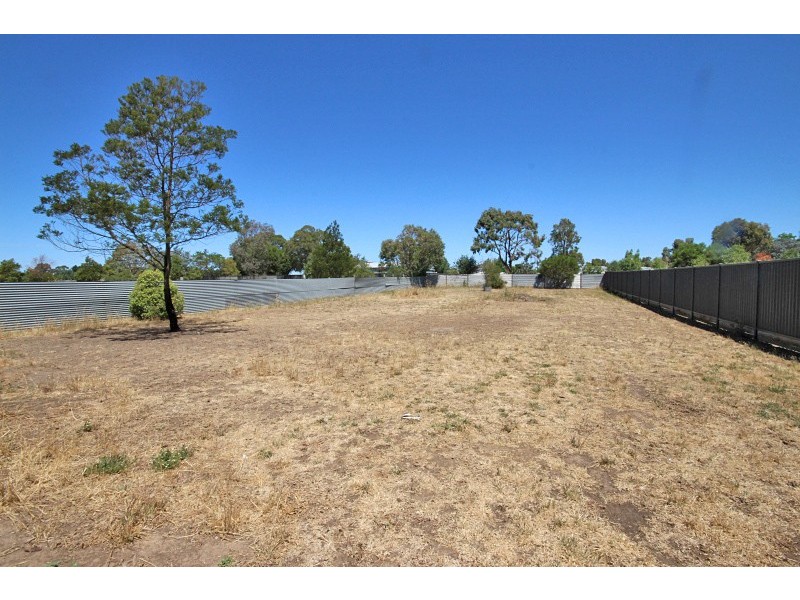 5A Clarke Street, Miners Rest VIC 3352