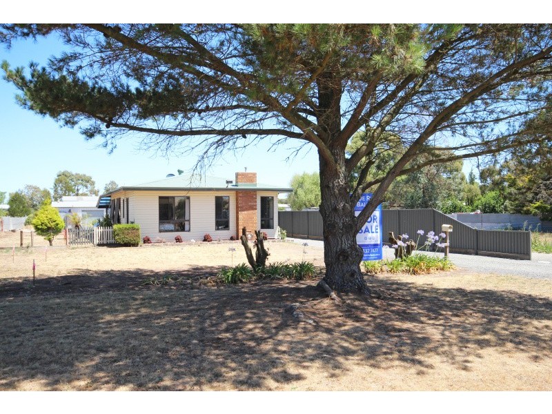7 Clarke Street, Miners Rest VIC 3352