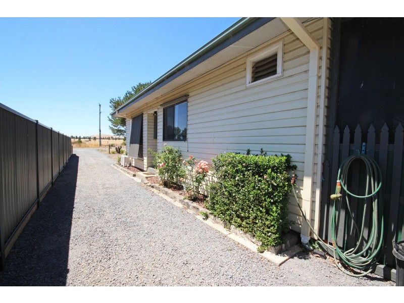 7 Clarke Street, Miners Rest VIC 3352