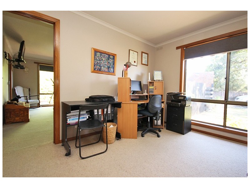 9 Earls Square, Delacombe VIC 3356