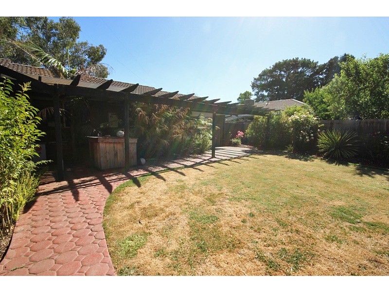 9 Earls Square, Delacombe VIC 3356