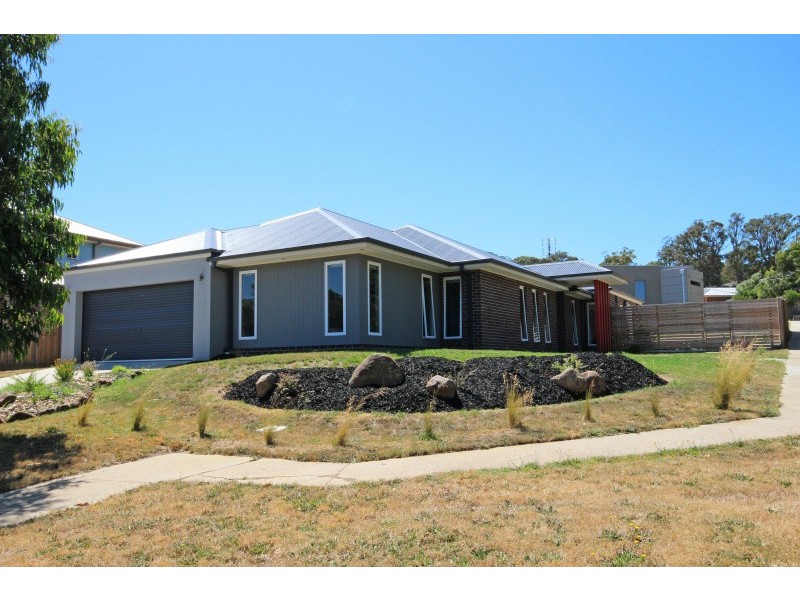 13 Heron Ridge, Brown Hill VIC 3350