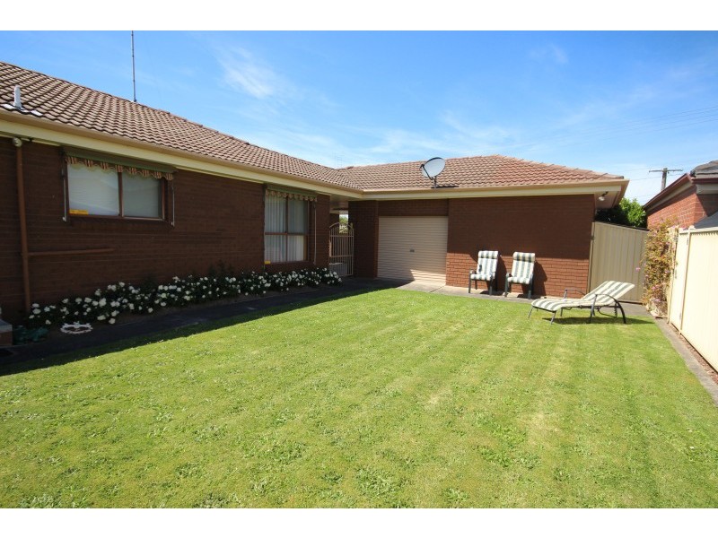 18 Cedric Street, Wendouree VIC 3355