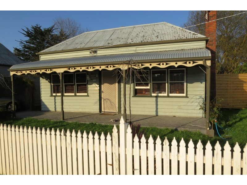22 Albert Street, Creswick VIC 3363
