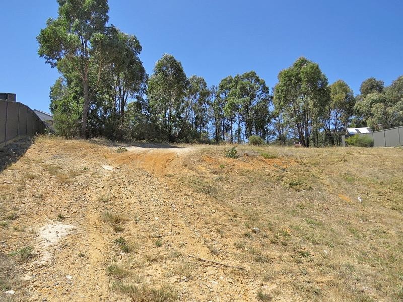 4 Oakdene Court, Ballarat North VIC 3350