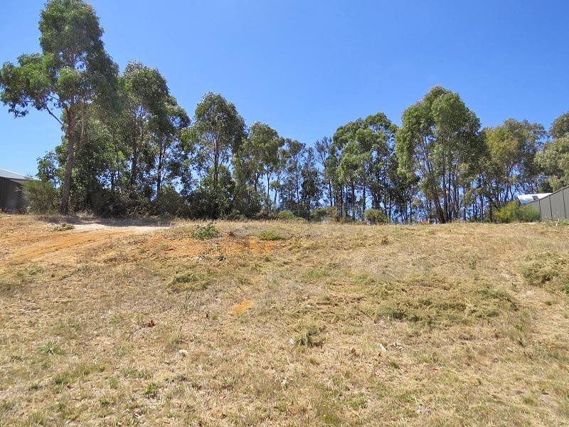 4 Oakdene Court, Ballarat North VIC 3350