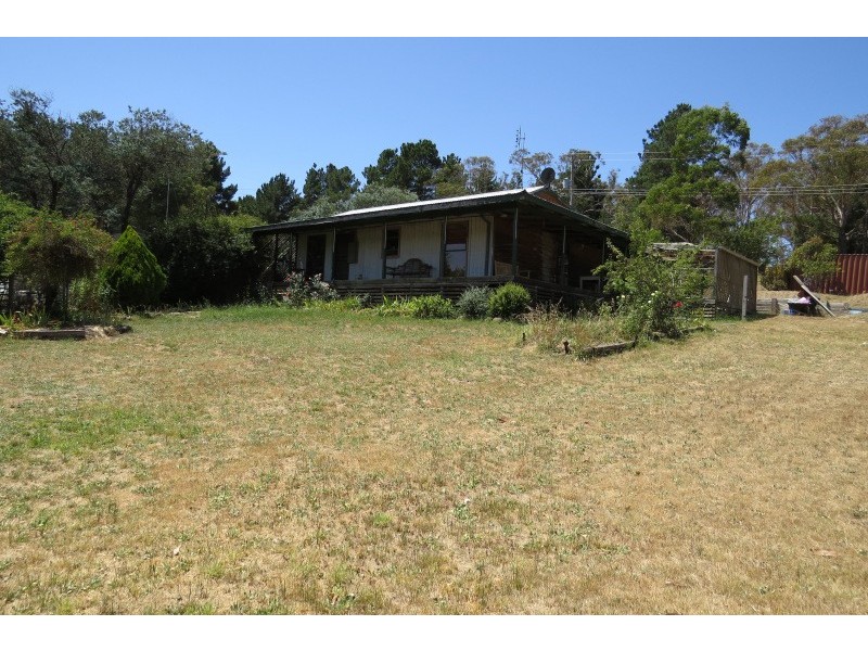 10 & 12 Young Street, Linton VIC 3360