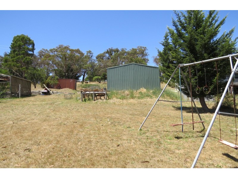 10 & 12 Young Street, Linton VIC 3360