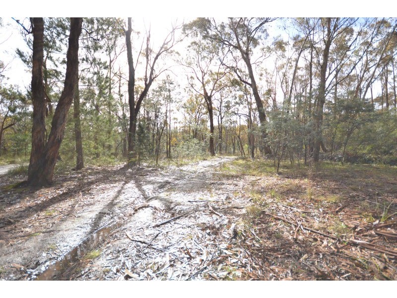 12 Stephen Street, Haddon VIC 3351