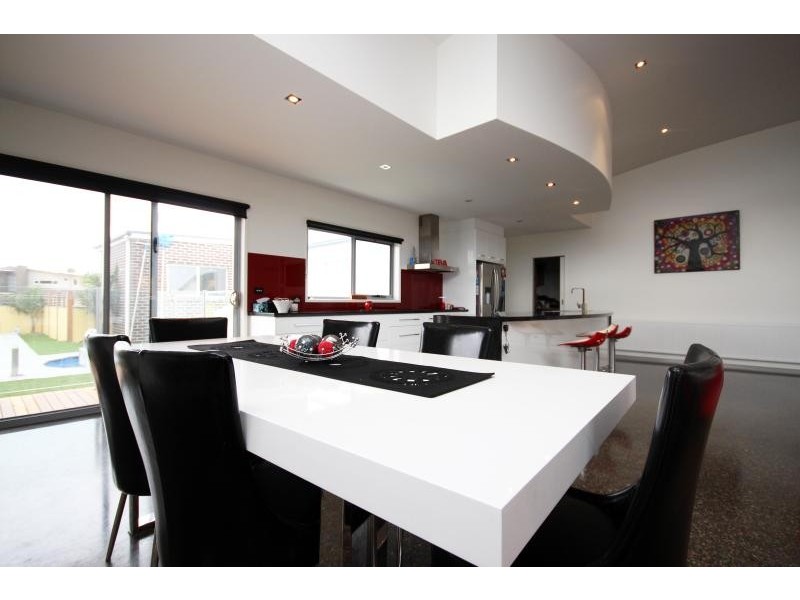 20 Skye Court, Cardigan VIC 3352