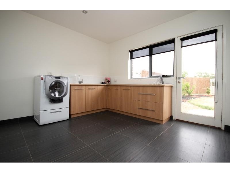 20 Skye Court, Cardigan VIC 3352