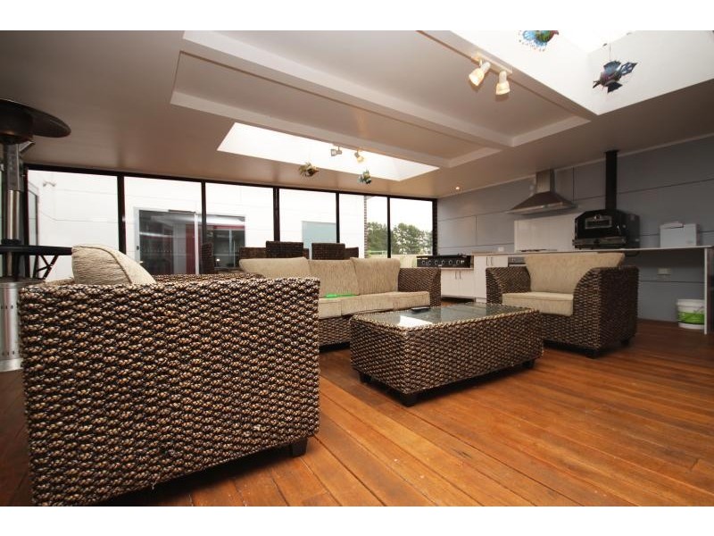 20 Skye Court, Cardigan VIC 3352