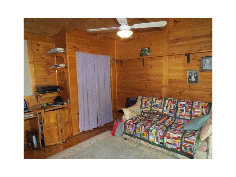 221 Happy Valley Road, Happy Valley VIC 3351