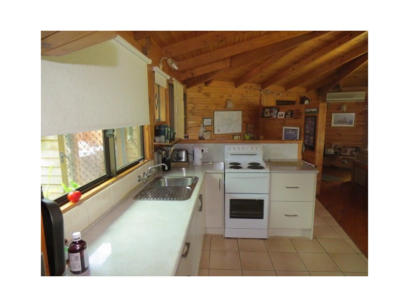 221 Happy Valley Road, Happy Valley VIC 3351