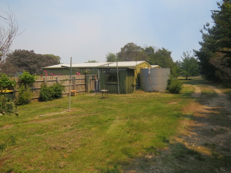 221 Happy Valley Road, Happy Valley VIC 3351