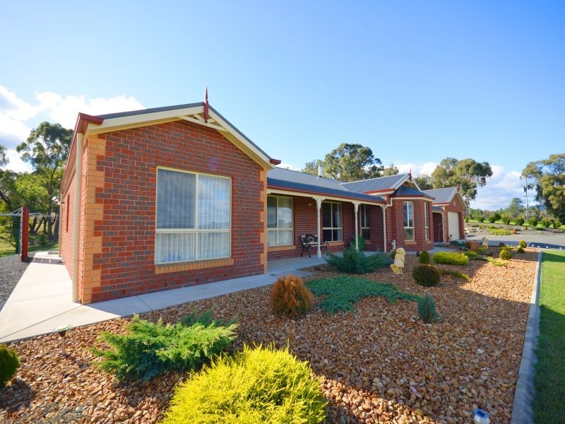7698 Midland Highway, Magpie VIC 3352