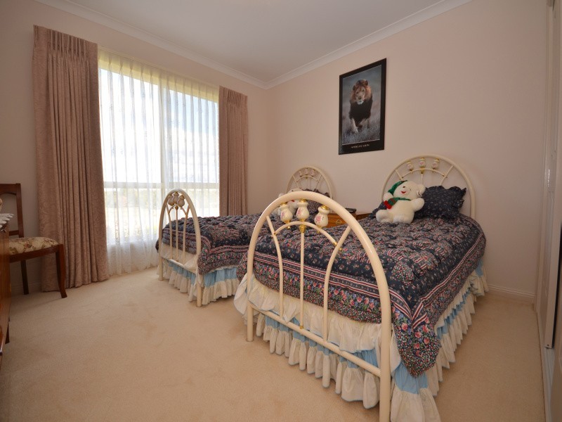 7698 Midland Highway, Magpie VIC 3352