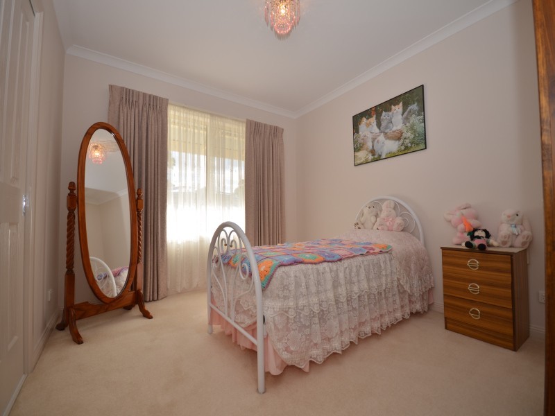 7698 Midland Highway, Magpie VIC 3352