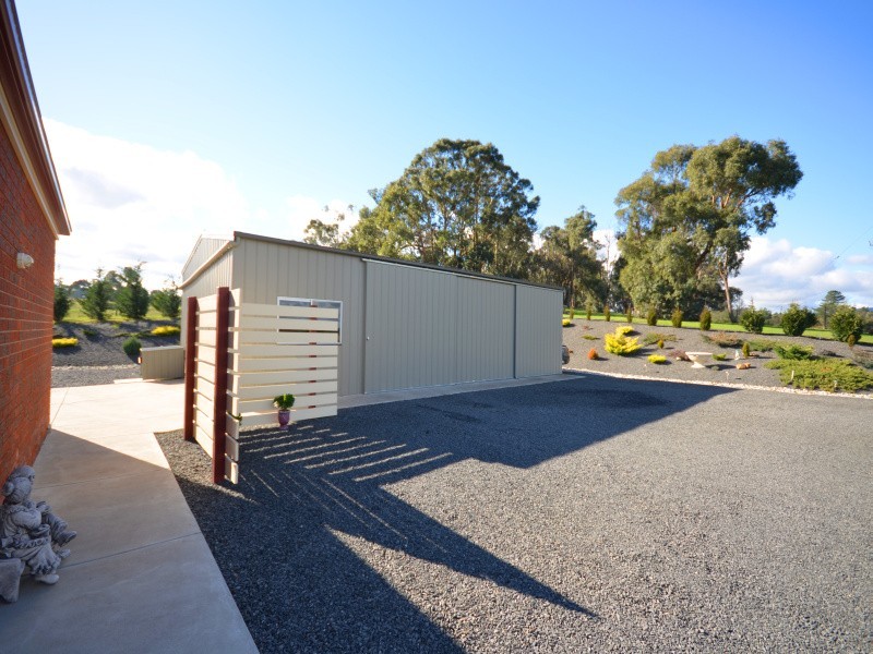 7698 Midland Highway, Magpie VIC 3352