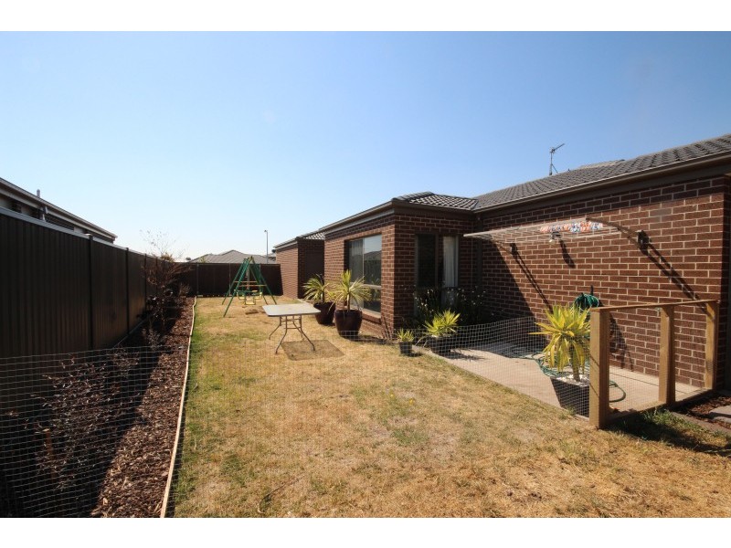 36 Lawrie Drive, Alfredton VIC 3350